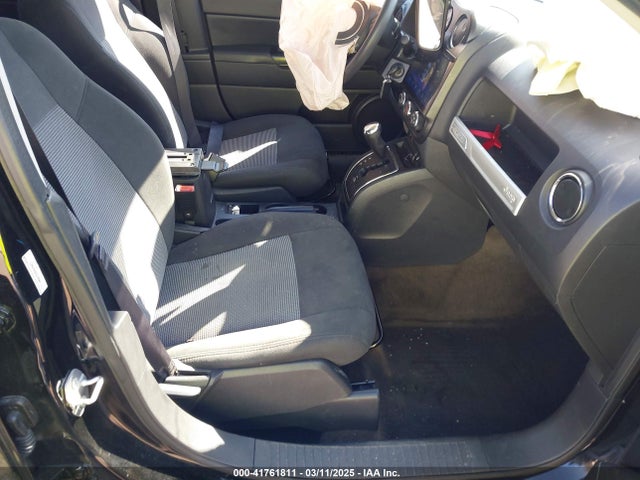 1C4NJDBB2HD105460 Jeep Compass Sport 4x4
