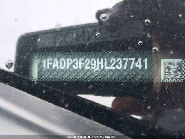1FADP3F29HL237741 Ford FOCUS SE