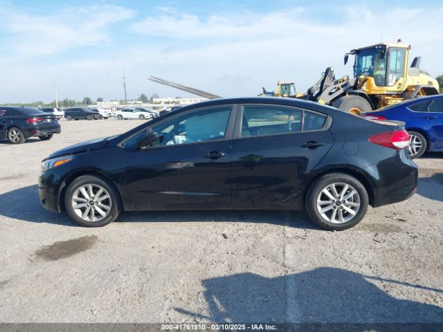 3KPFL4A77HE121230 KIA FORTE S