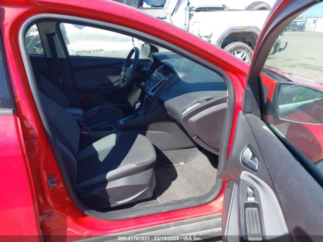 1FADP3K28EL265726 Ford FOCUS SE