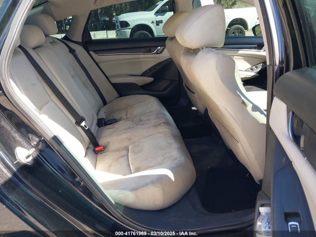 1HGCV1F49JA019822 Honda ACCORD EX