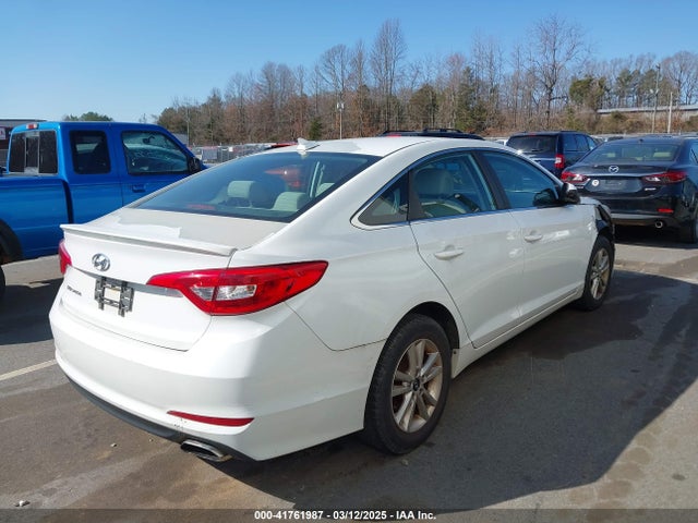 Hyundai SONATA SE 2015 5NPE24AF4FH078755 Image 4