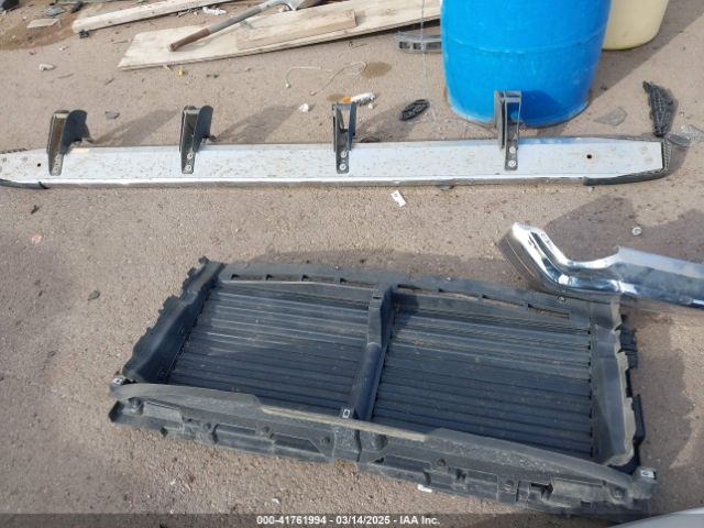 1GTUUDED4PZ115635 GMC Sierra 1500 4wd  Short Box Slt