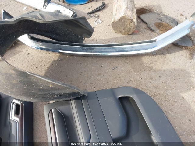 1GTUUDED4PZ115635 GMC Sierra 1500 4wd  Short Box Slt