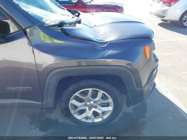 ZACCJABB5JPH92303 Jeep Renegade Latitude Fwd