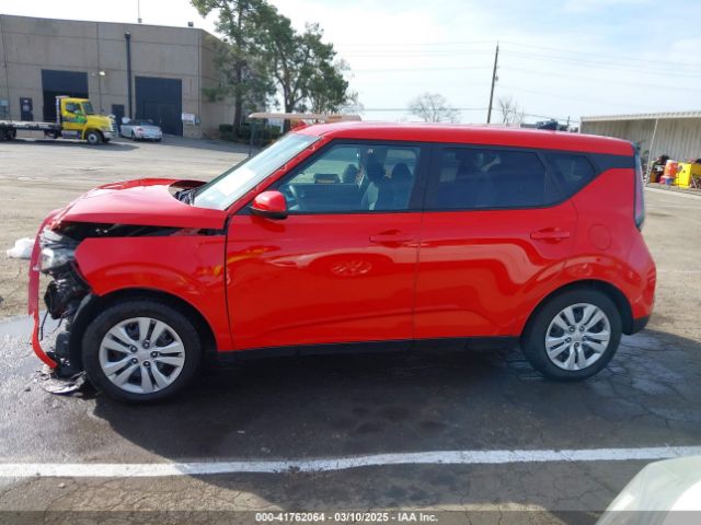 KNDJ23AU8P7196997 KIA SOUL LX