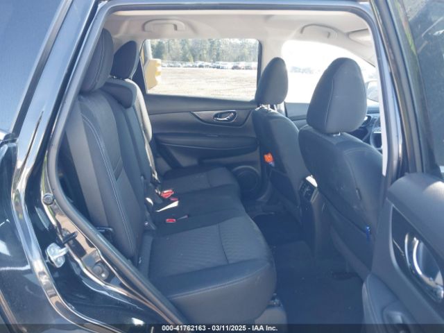 KNMAT2MV4JP604365 Nissan ROGUE SV