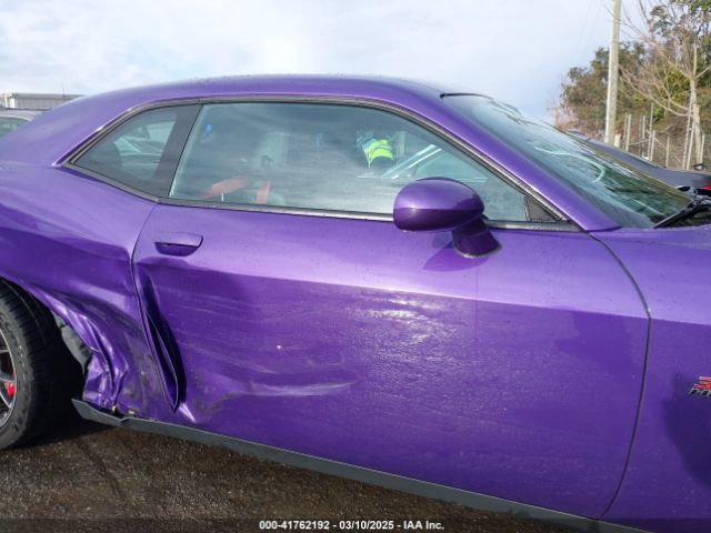 2C3CDZDJ1GH145888 Dodge Challenger Srt 392