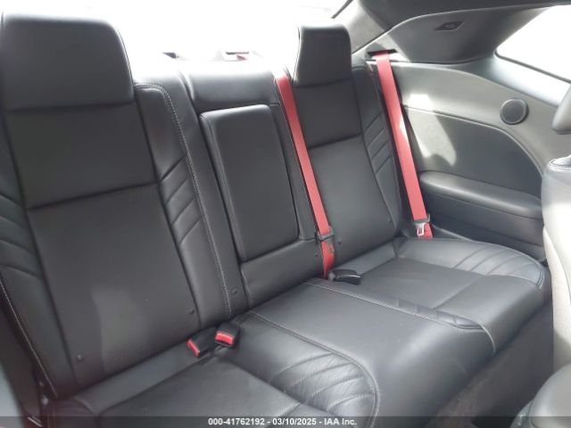 2C3CDZDJ1GH145888 Dodge Challenger Srt 392