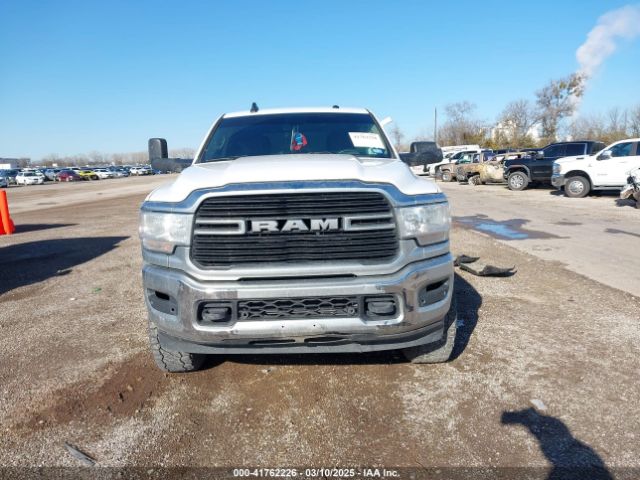 3C6UR5DL9KG625821 RAM 2500 Big Horn  4x4 6'4 Box