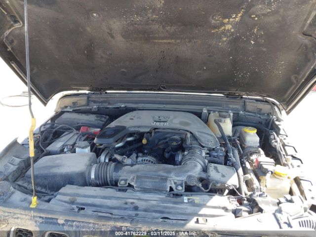 1C4HJXEG5KW518202 Jeep Wrangler Unlimited Sahara 4x4