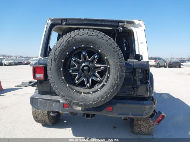 1C4HJXEG5KW518202 Jeep Wrangler Unlimited Sahara 4x4