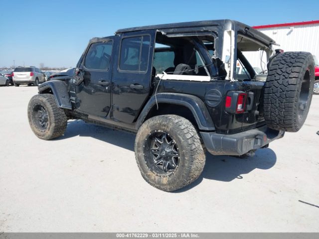 1C4HJXEG5KW518202 Jeep Wrangler Unlimited Sahara 4x4