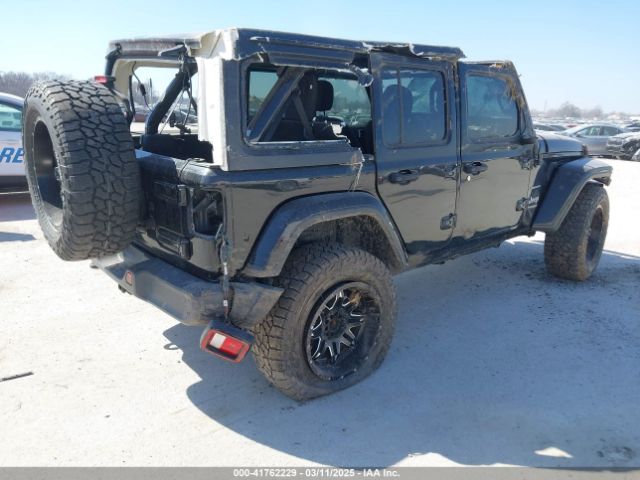 1C4HJXEG5KW518202 Jeep Wrangler Unlimited Sahara 4x4