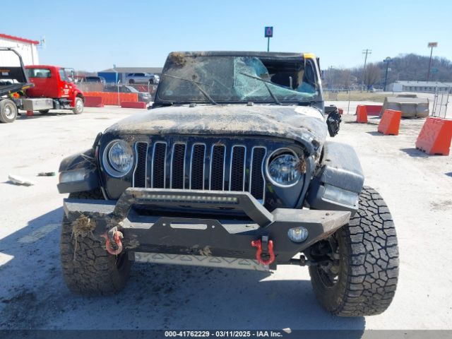 1C4HJXEG5KW518202 Jeep Wrangler Unlimited Sahara 4x4