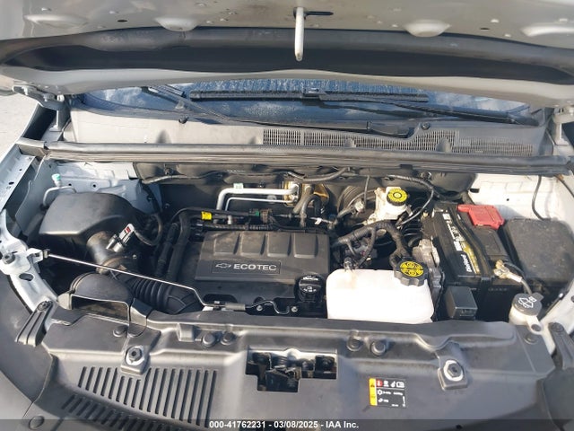 KL7CJKSB8LB022726 Chevrolet Trax Fwd Ls