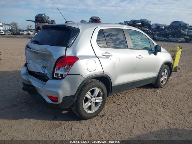 KL7CJKSB8LB022726 Chevrolet Trax Fwd Ls