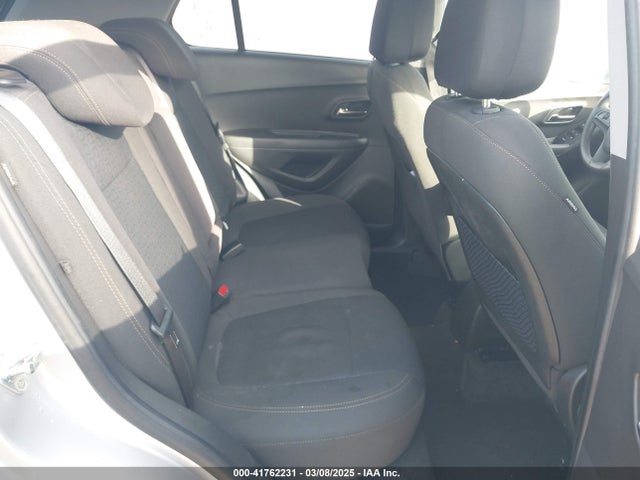 KL7CJKSB8LB022726 Chevrolet Trax Fwd Ls