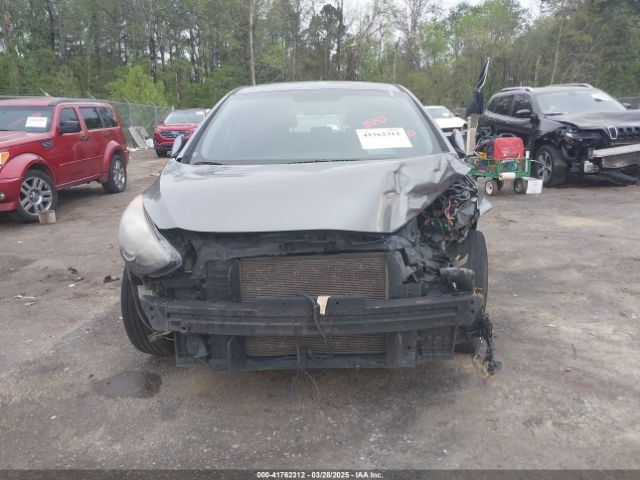 KMHD35LH9HU377031 Hyundai ELANTRA GT