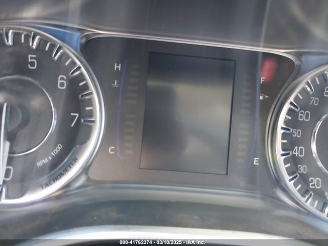 Chrysler 200 Limited 2016 1C3CCCAB2GN152434 Image 14