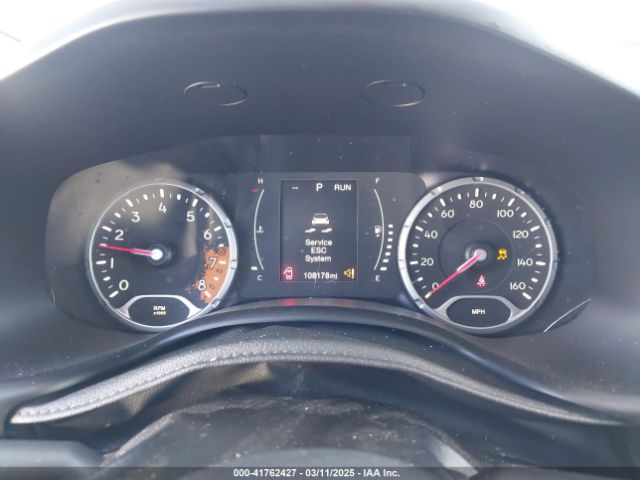 ZACCJABT2FPC37745 Jeep Renegade Latitude