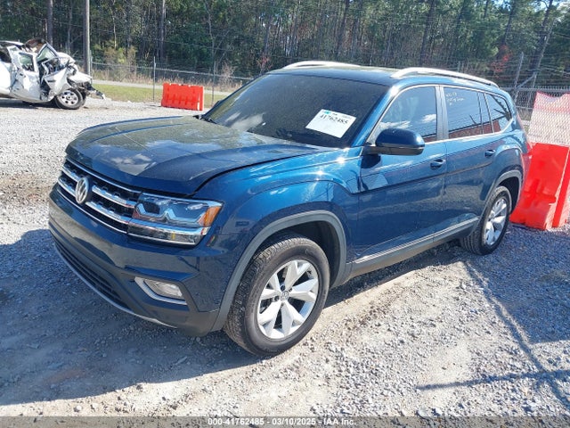 Volkswagen fsi 2018 1V2ER2CA3JC543742 Image 2