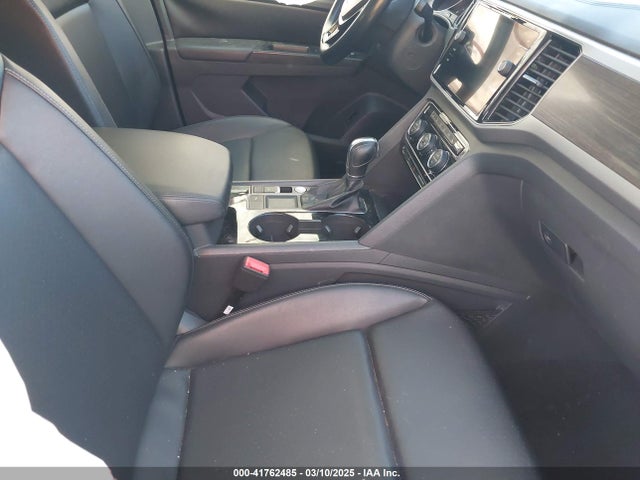 Volkswagen fsi 2018 1V2ER2CA3JC543742 Image 5