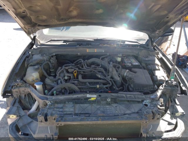 3FA6P0HD9HR196910 Ford FUSION SE