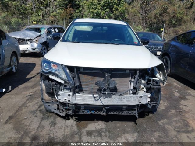 5N1DR2MM2JC638617 Nissan Pathfinder Sl