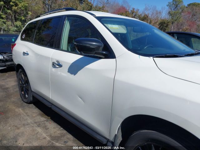 5N1DR2MM2JC638617 Nissan Pathfinder Sl
