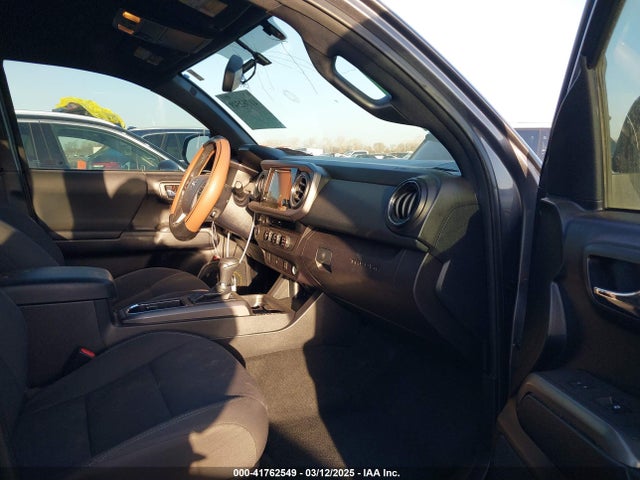 5TFAZ5CN9HX045858 Toyota Tacoma Trd Sport
