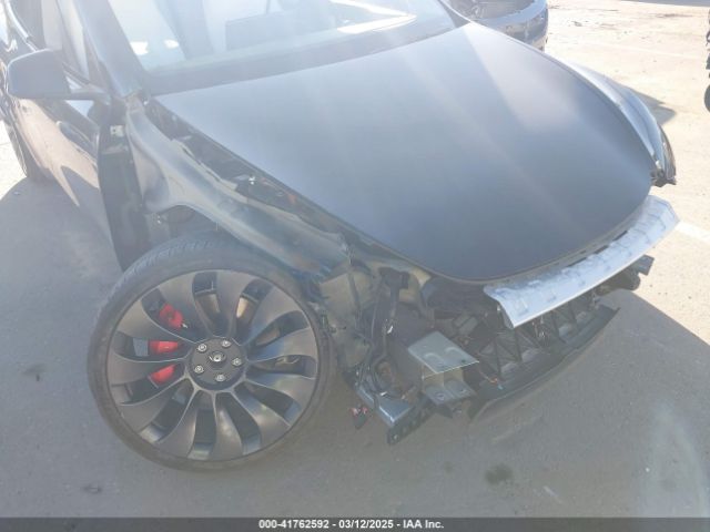 7SAYGDEF0NF447541 Tesla Model Y Performance Dual Motor All-wheel Drive