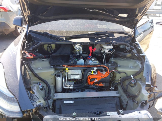 2024 TESLA MODEL Y 7SAYGDEF1RA329825 Photo 9