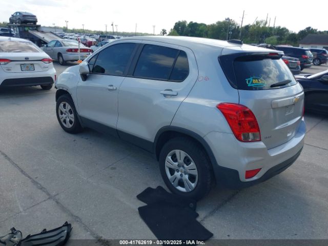 3GNCJKSB4JL147759 Chevrolet TRAX LS