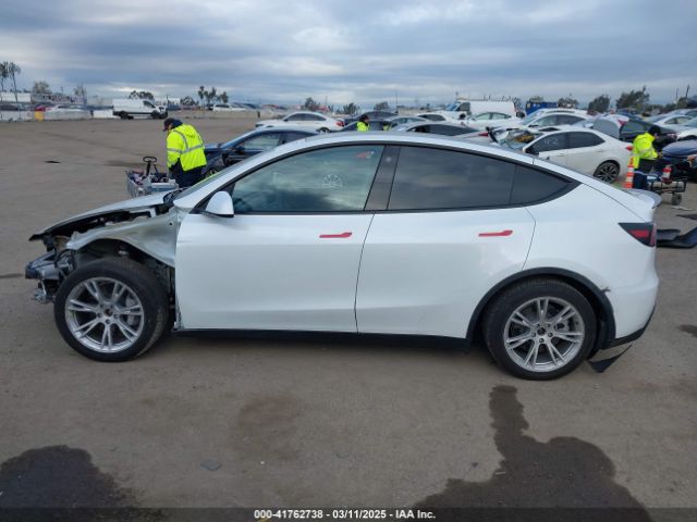 5YJYGDEE0MF209045 Tesla Model Y Long Range Dual Motor All-wheel Drive