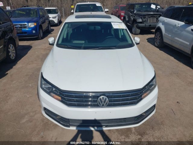 1VWBS7A35GC024868 Volkswagen Passat 1.8t Se