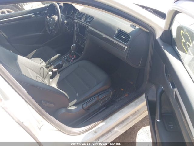 1VWBS7A35GC024868 Volkswagen Passat 1.8t Se