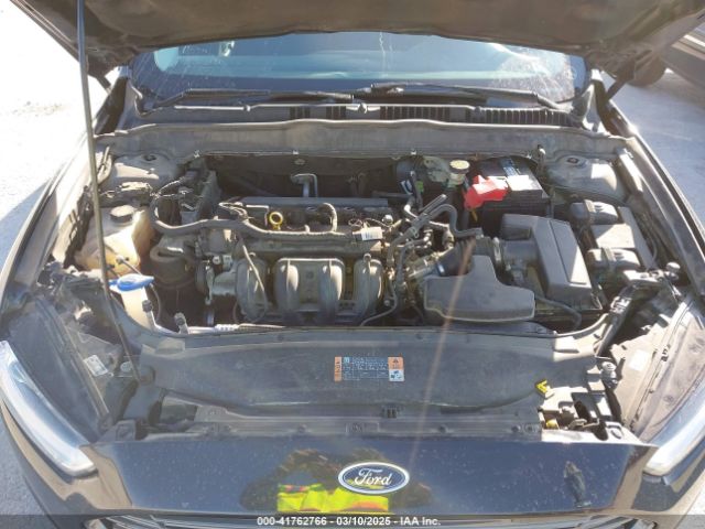 3FA6P0H78FR169608 Ford FUSION SE