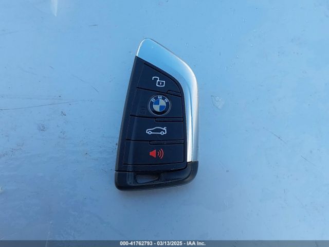 3MW5R1J05M8B48007 BMW 330I