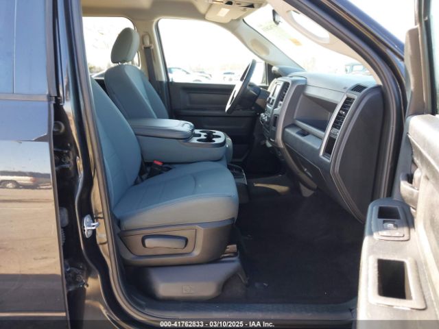 1C6RR7KG1JS106180 RAM 1500 Tradesman  4x4 5'7 Box