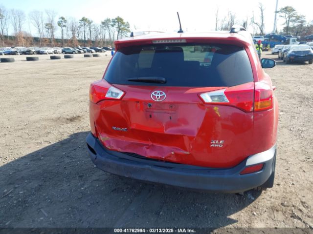 2T3RFREV5EW144600 Toyota Rav4 Xle