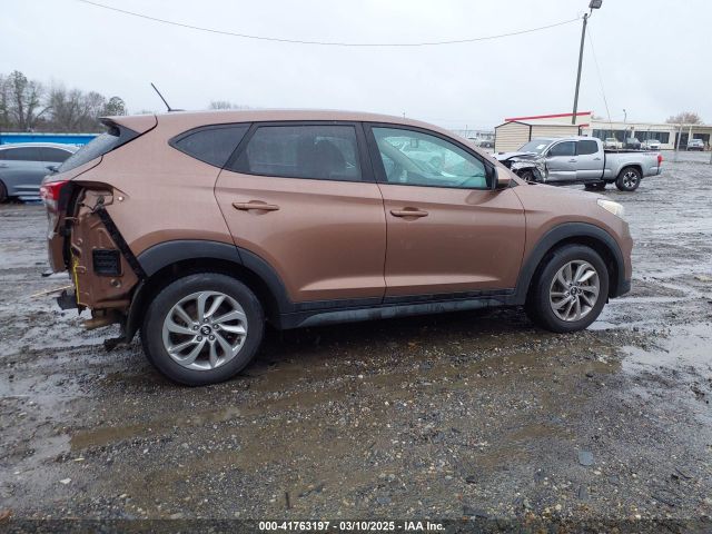 KM8J23A48GU238176 Hyundai TUCSON SE