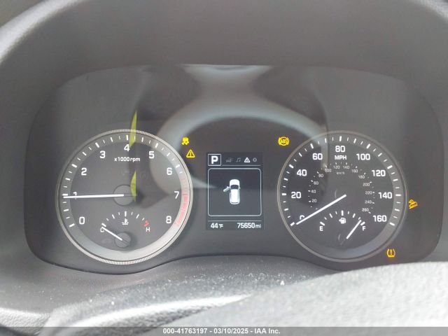 KM8J23A48GU238176 Hyundai TUCSON SE