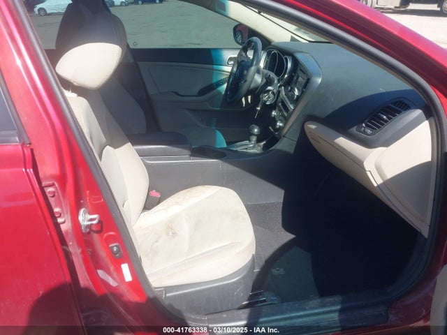 5XXGM4A75EG276069 KIA Optima Lx