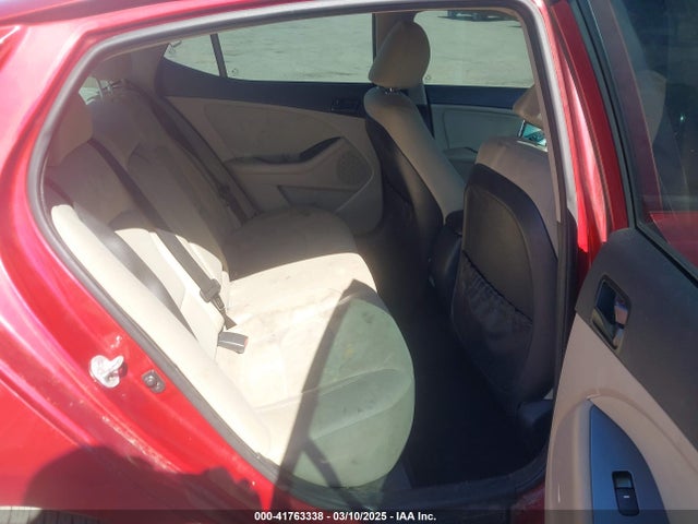 5XXGM4A75EG276069 KIA Optima Lx