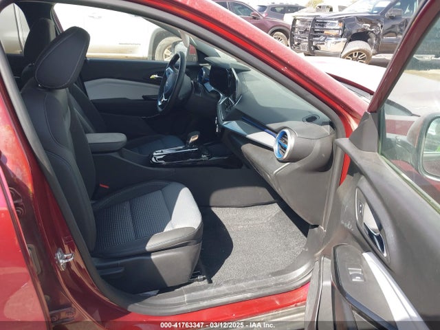 KL77LHE25RC227224 Chevrolet Trax Fwd Lt