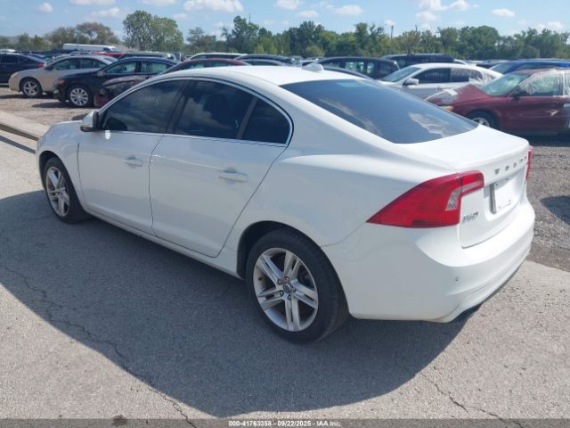 2015 VOLVO S60 YV140MFKXF1346071 Photo 2