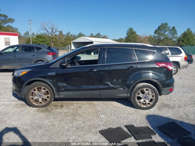1FMCU9J95EUC65558 Ford Escape Titanium