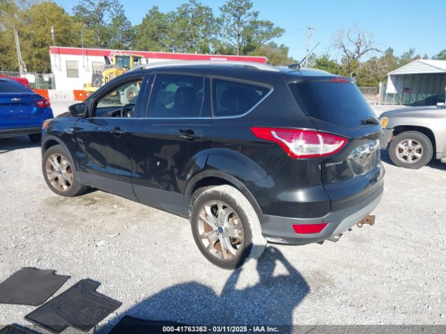 1FMCU9J95EUC65558 Ford Escape Titanium