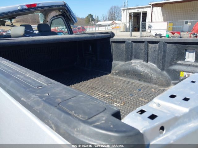 1FTMF1CPXKKC81522 Ford F-150 Xl